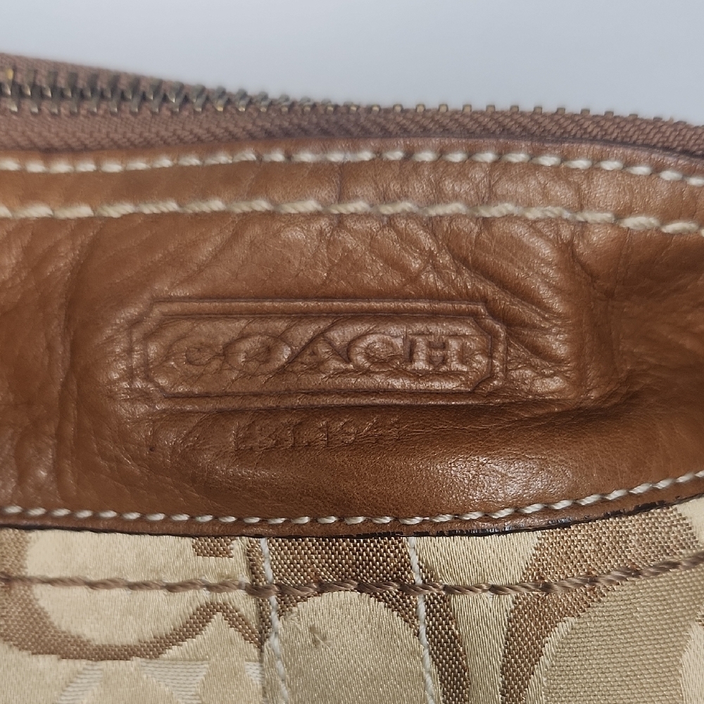 Stylish Tan and Brown Shoulder Bag - Picture 5 of 16